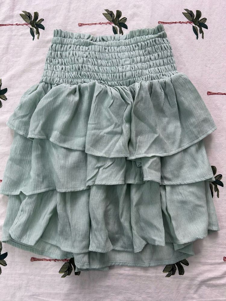 H&amp;M Tiered Ruffle Mini Skirt