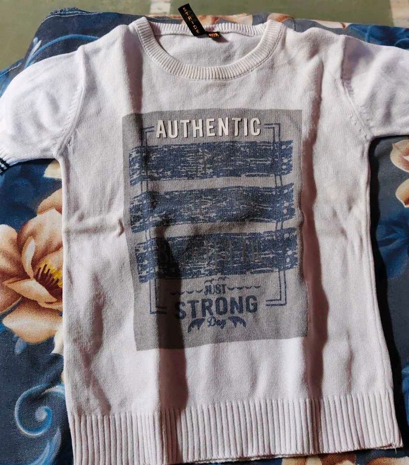 Boy's Graphic Print T-shirt