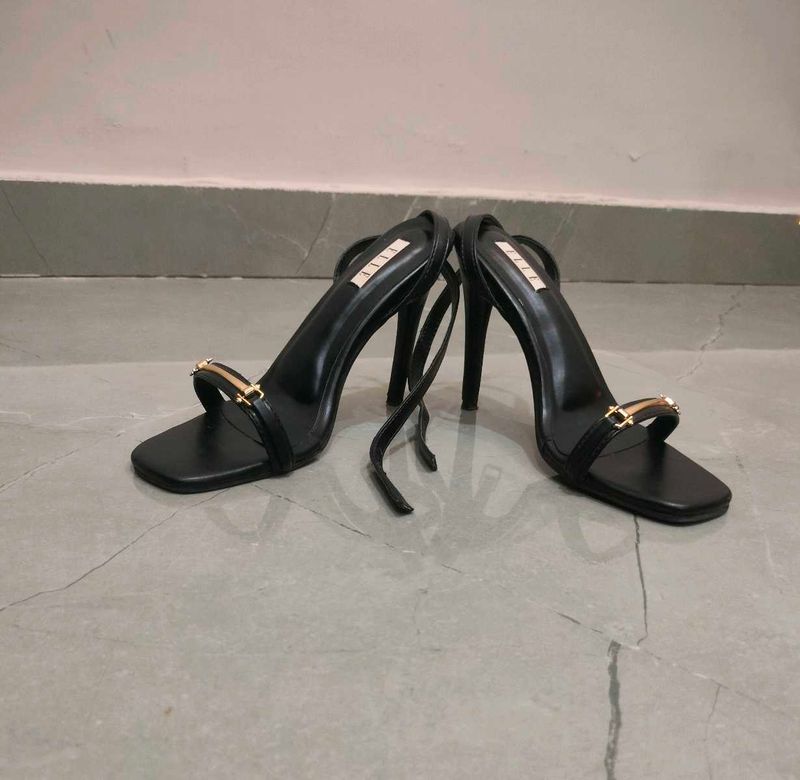 Women Black Embellished Heels
