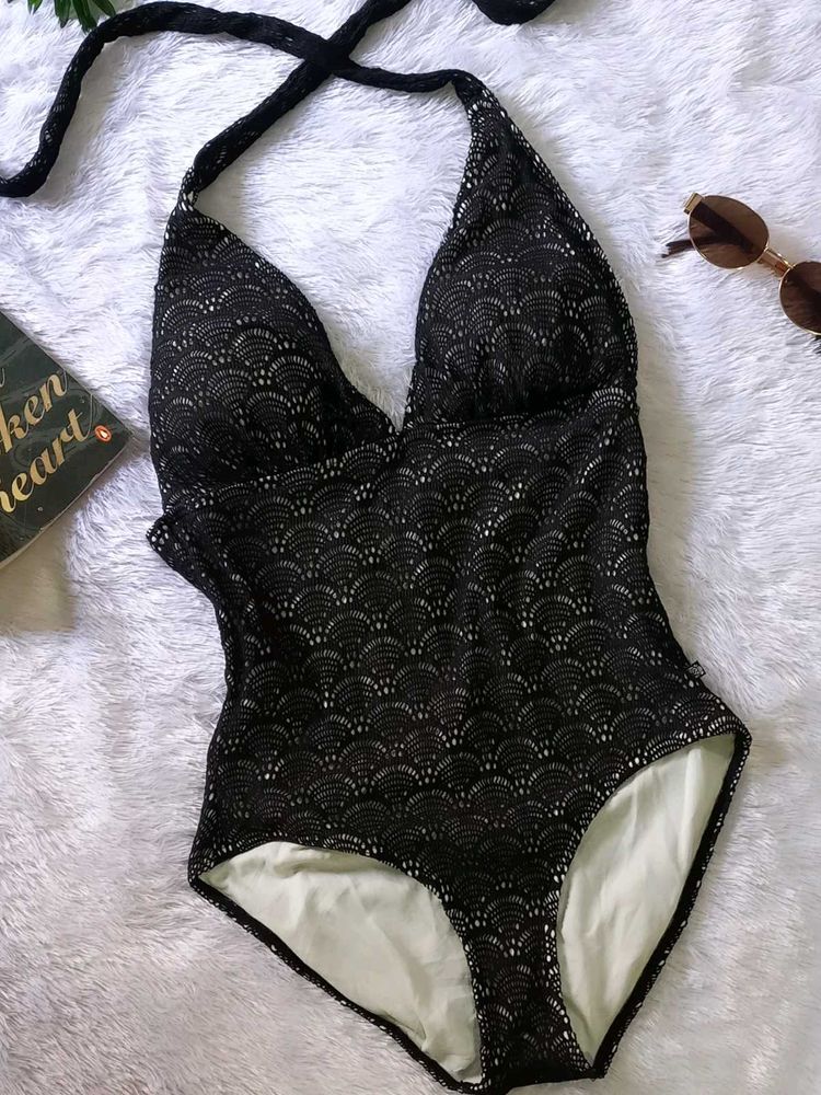 LA VIE EN ROSE Chic Lace Halter SWIMSUIT 🩱