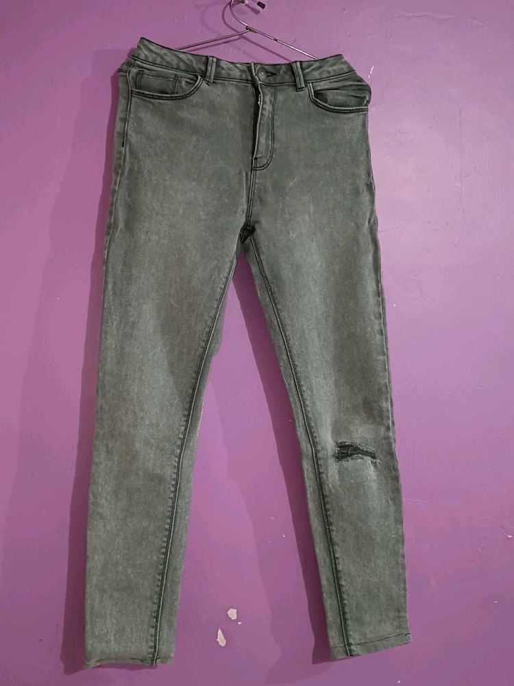 Ripped Gray Skinny Jeans