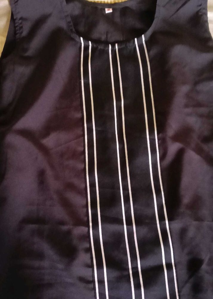 Aakarsha Voguish Kurtis