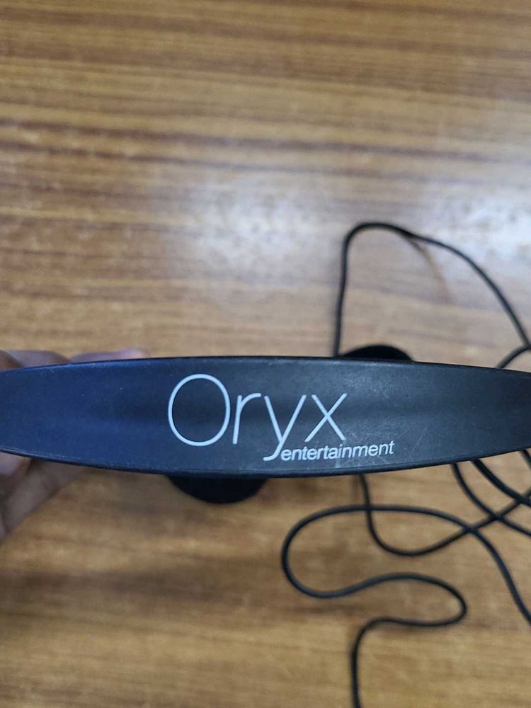 Qatar Airways Oryx Entertainment Airline Headphone