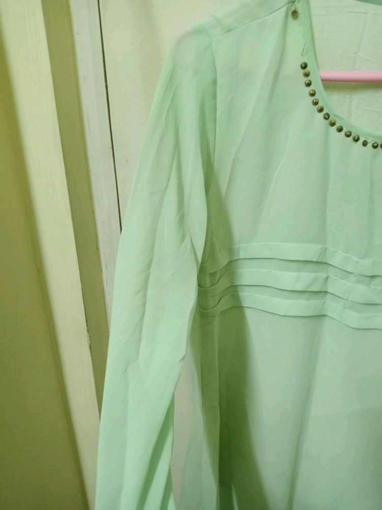 Light 💚 Green Top