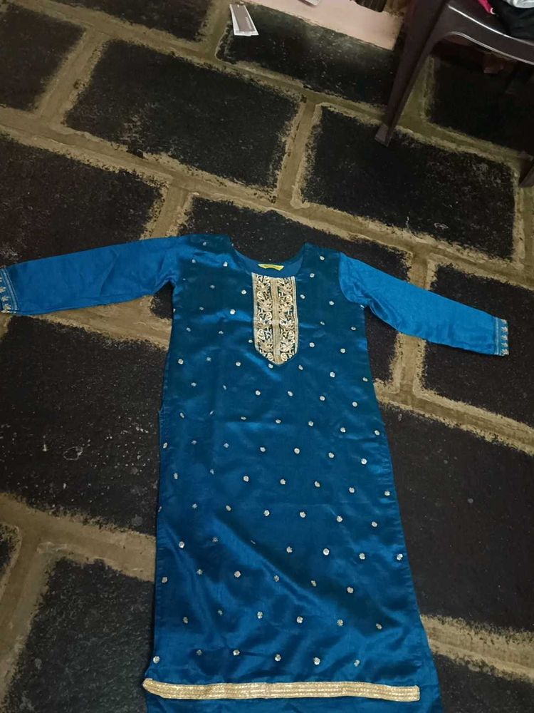 Teal Embellished Kurta