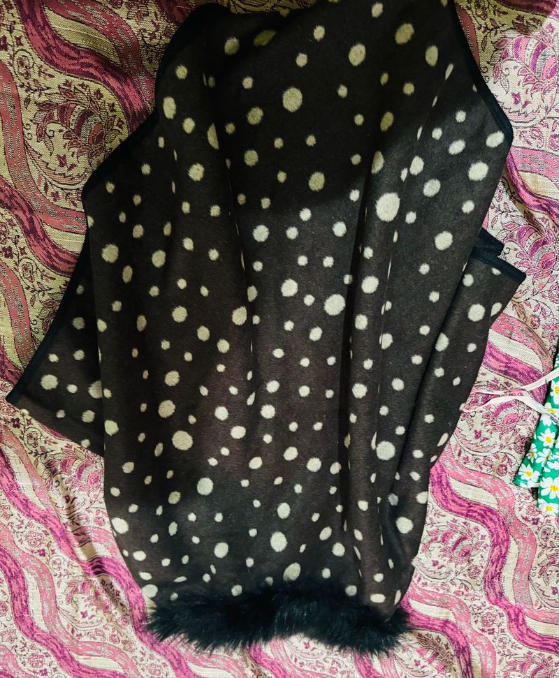 Polka Dot Shawl with Faux Fur