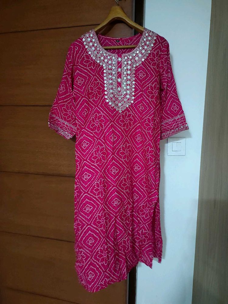 Pink And White Bandhani Kurta💗
