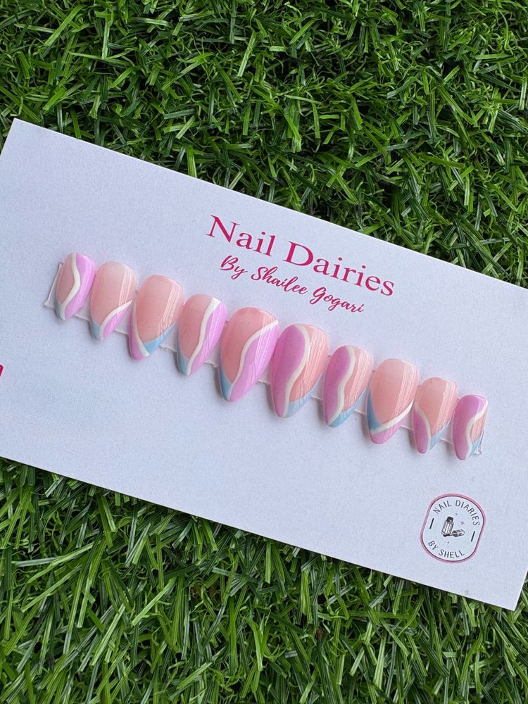 Pastel Swirl Press-On Nails