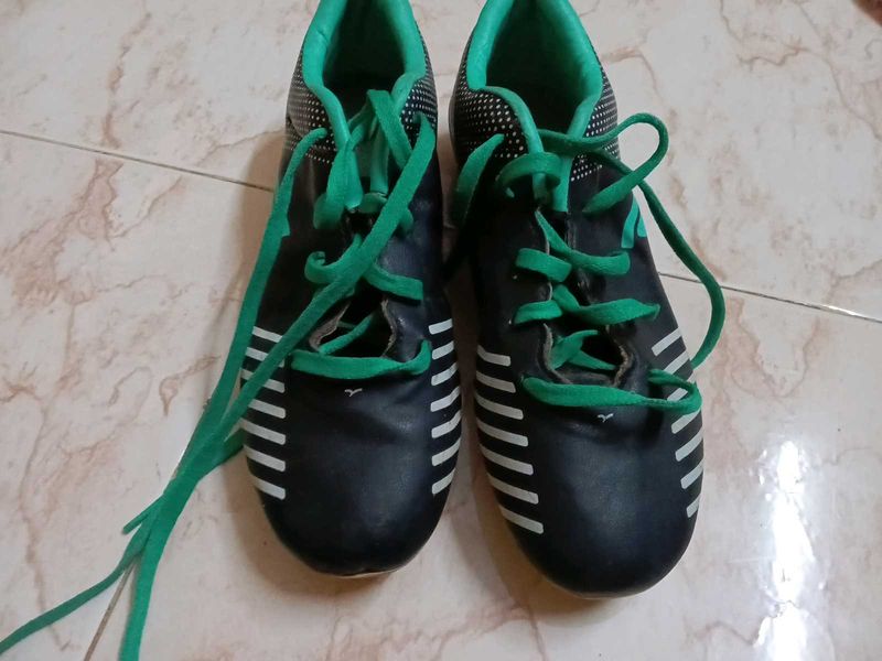 Sport Shoes Size 5