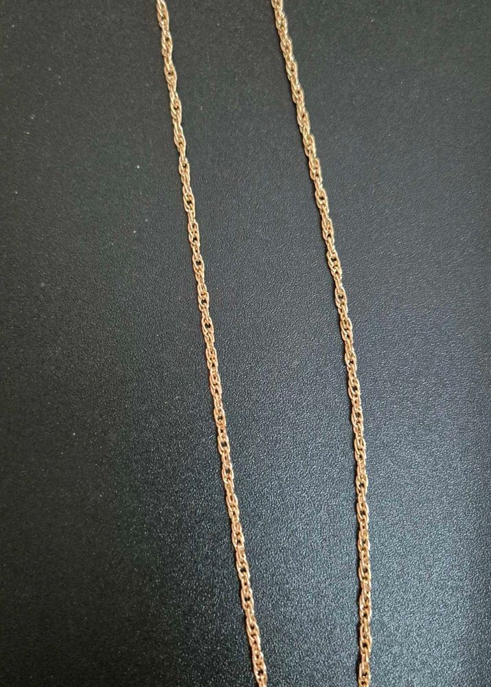 Elegant Gold Necklace