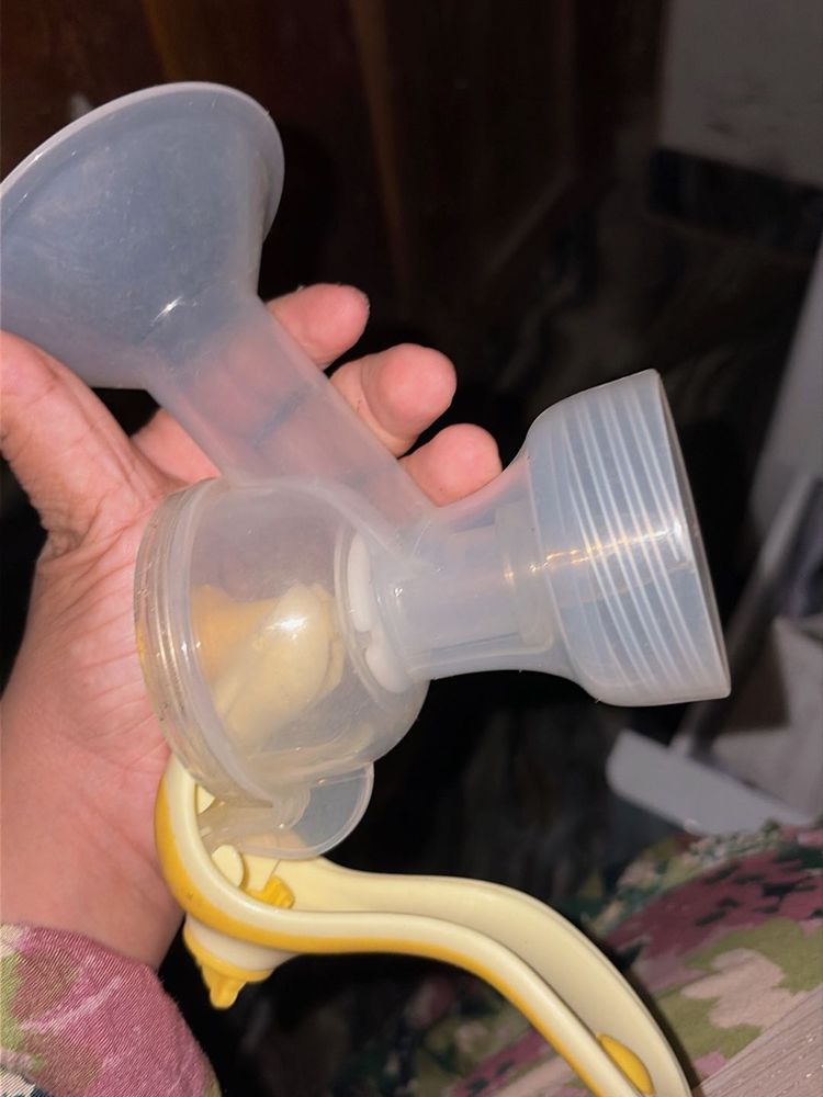 Babyhug Manual breast pump