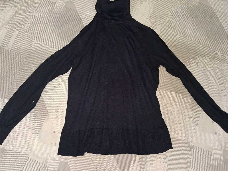 Turtle neck tshirt