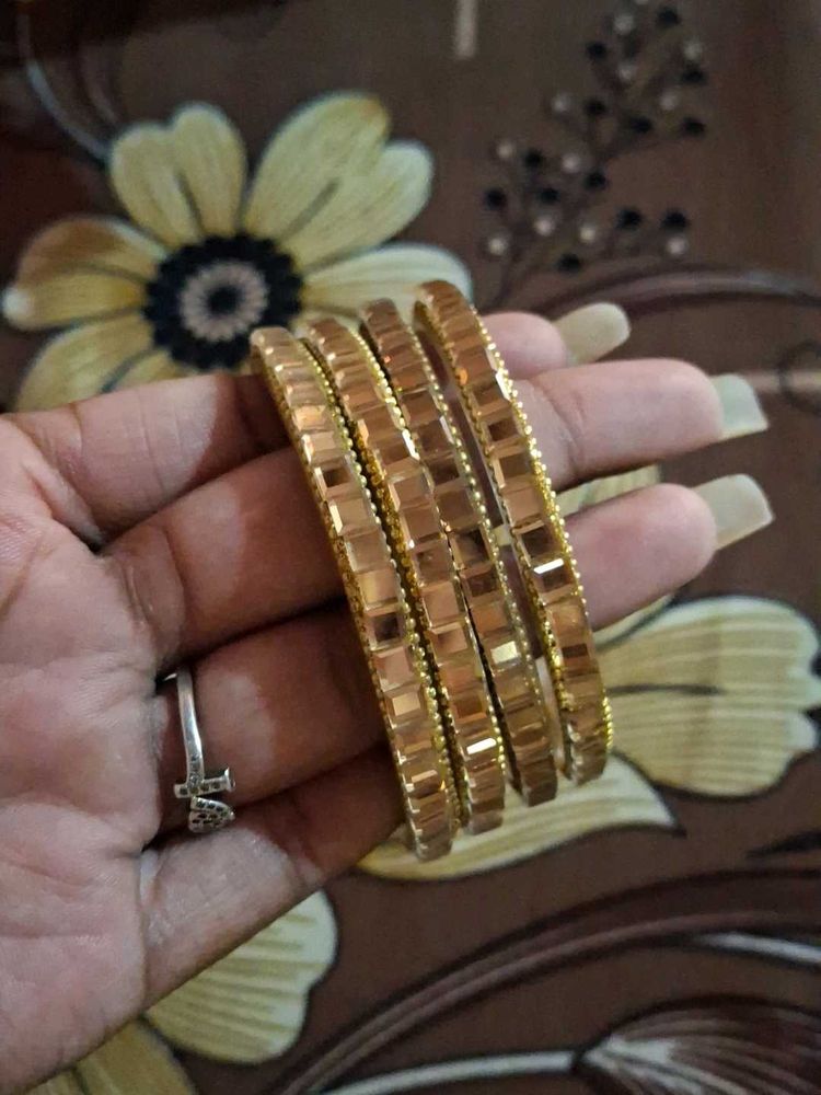 Golden Bangles (Set of 4)