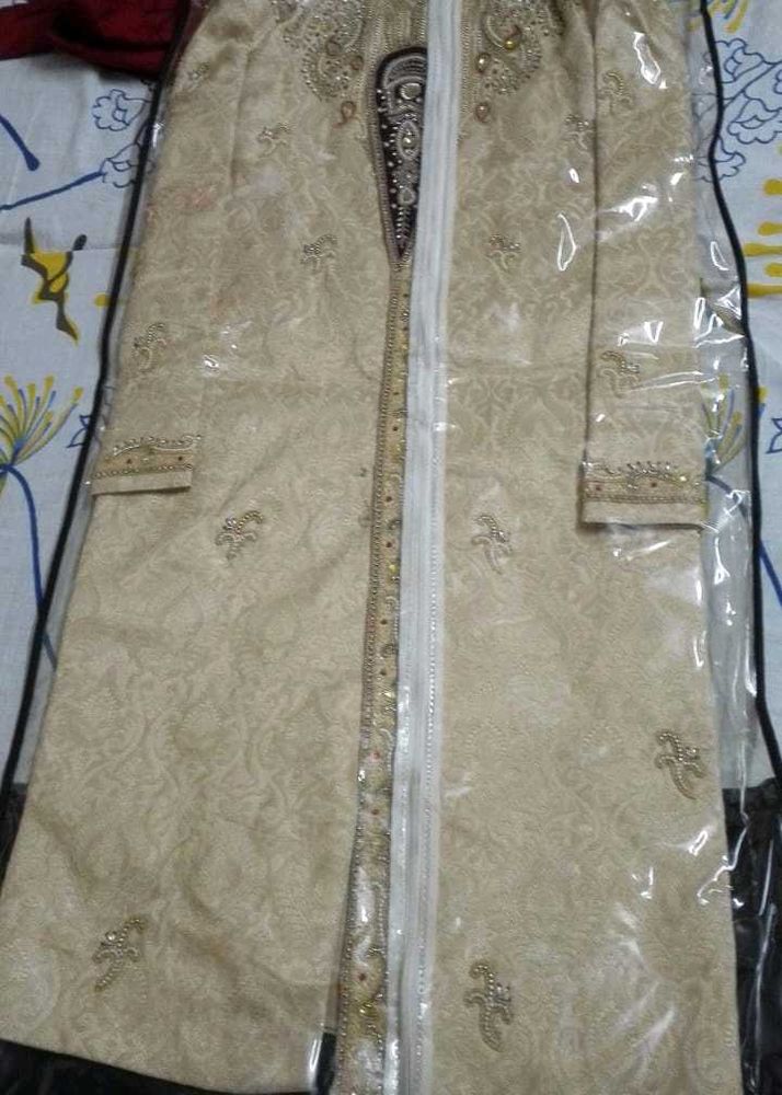 Men Sherwani Set