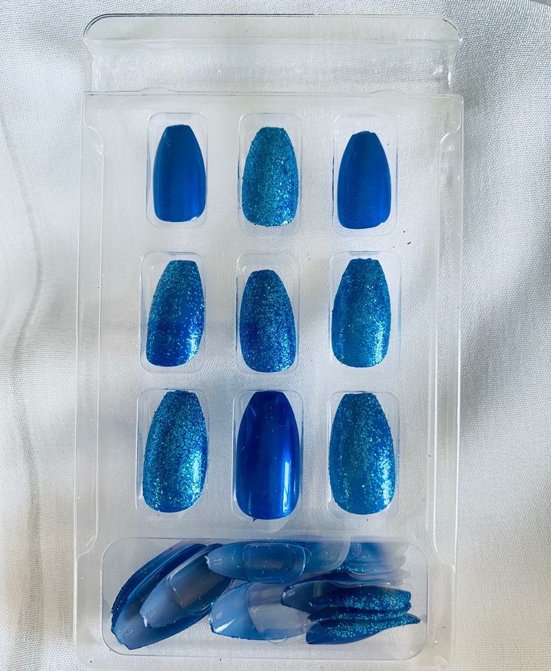 Blue Nail Set