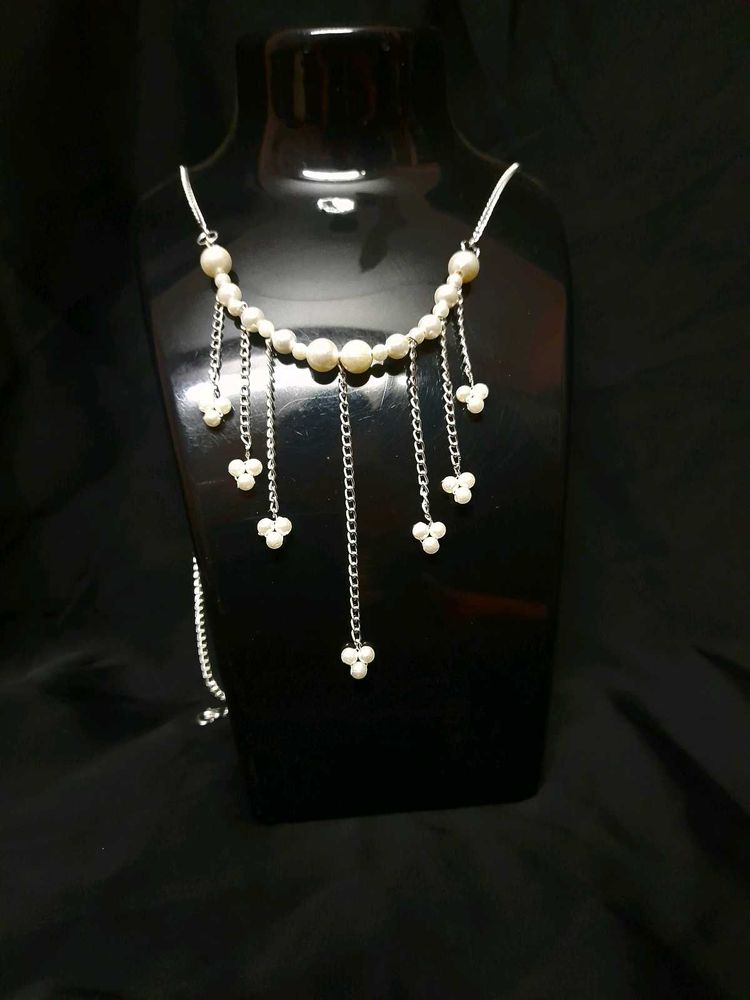 Pearl Dangle Necklace