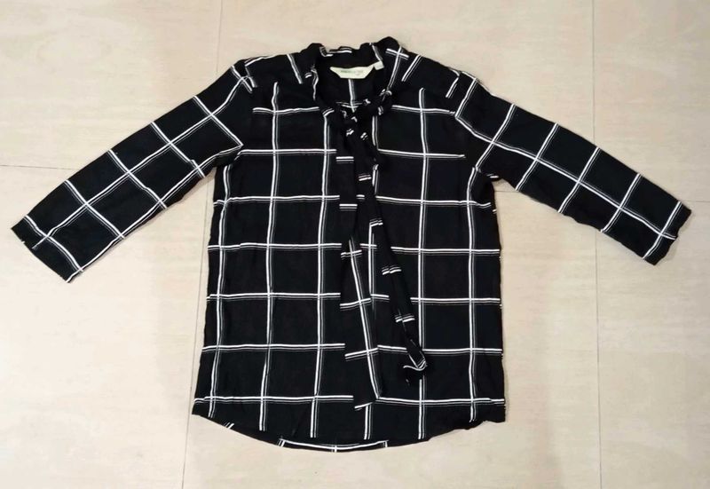 Black &amp; White Plaid Top