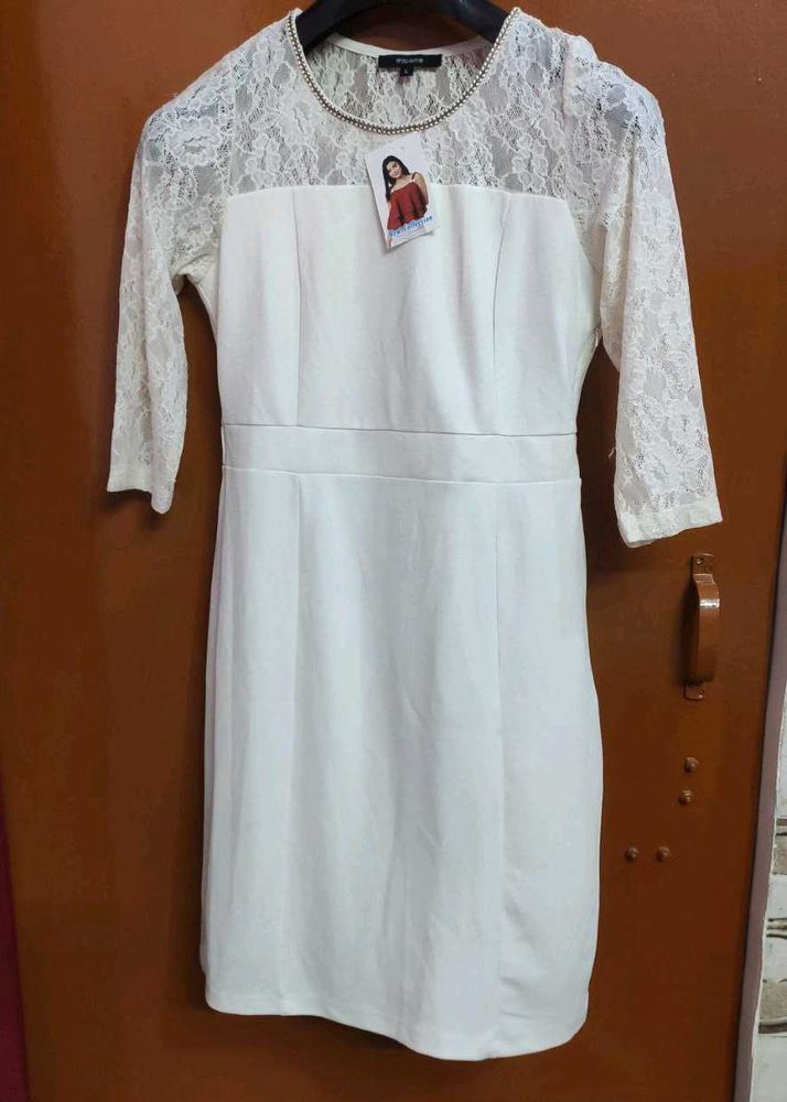 Elegant White Lace Dress