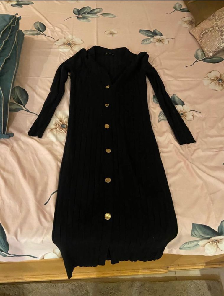 Zara Chic Black Button-Down Dress