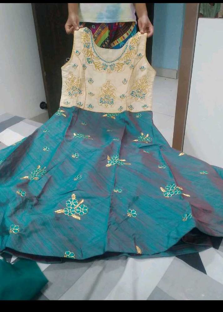 3 Color Available Price Per