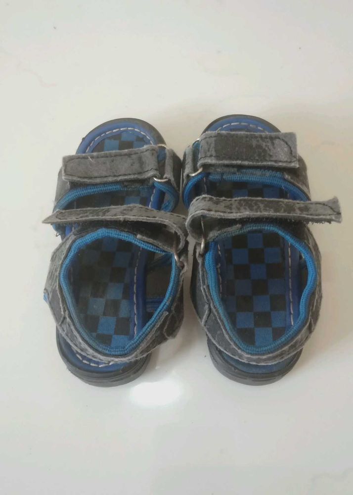 👶 Kids Black &amp; Blue Sandals (0–2 years)