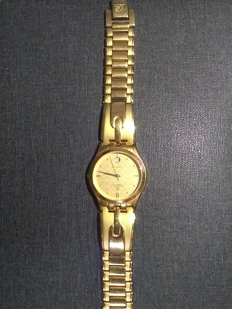 Elegant Gold Watch
