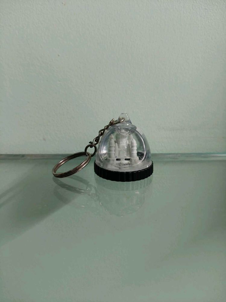 Souvenir Glittery Taj Mahal  Keychain