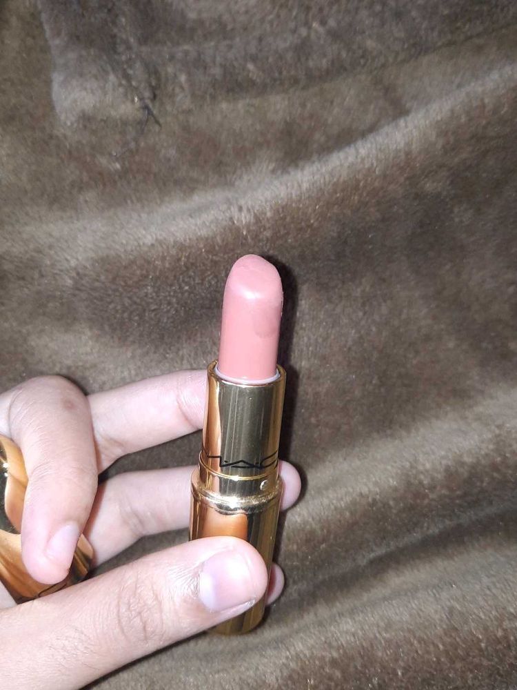 MAC Limited Edition Lipstick – Nude Pink