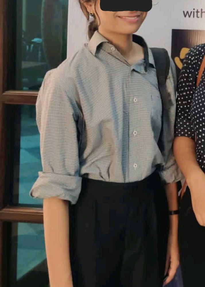 Men&#39;s Striped Formal Shirt