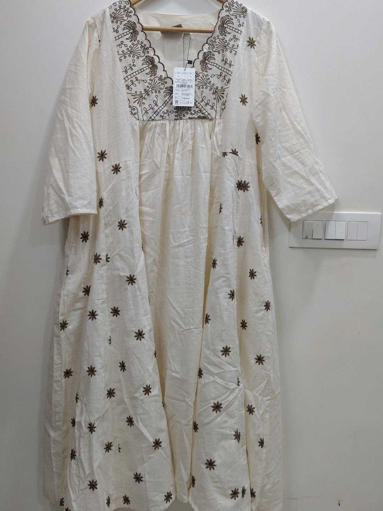 Westside-UTSA Embroidered Kurta