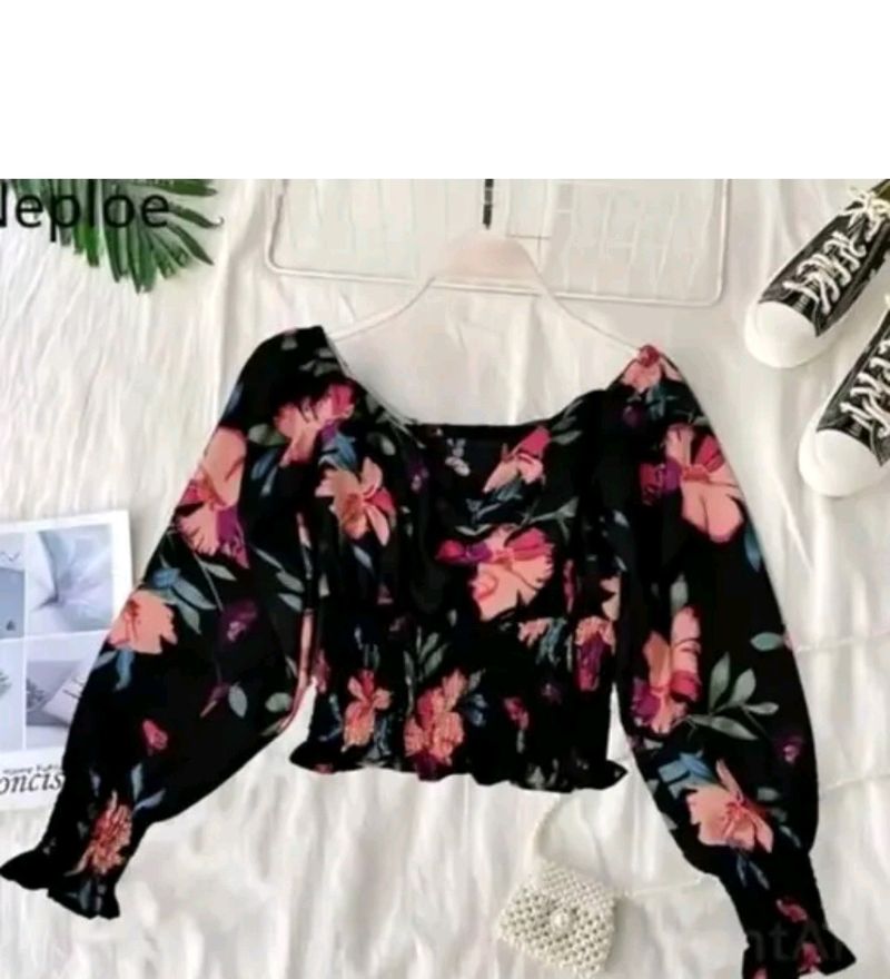 Black Floral Top ✨