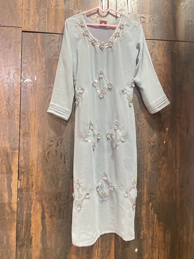 Embroidery Suit 😍