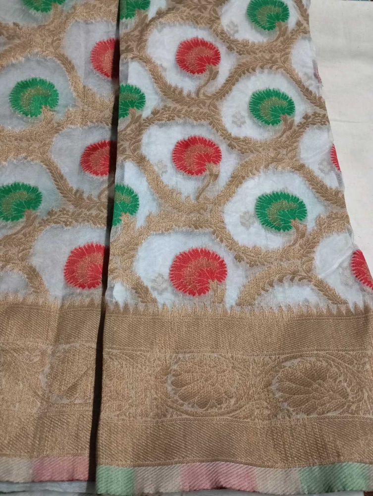 Elegant Banarasi Silk Cotton Saree.Adi Sale