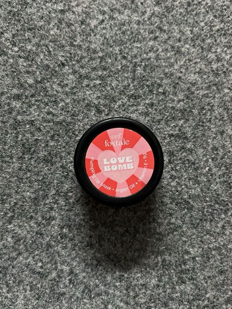 Foxtale LOVE BOMB