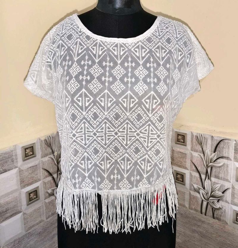 Size S/M 🎁Buy 2 Get 1 Free 🎁White Fringe Top
