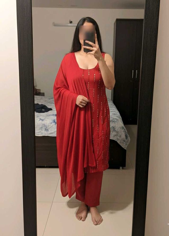 Pretty Maroon Red Suit
