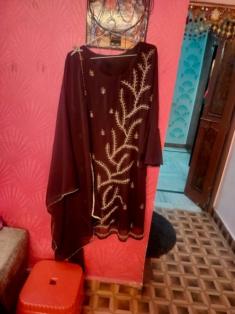 Elegant Embroidered Kurta Set