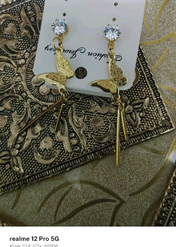 Butterfly Drop Earrings(Never Used)
