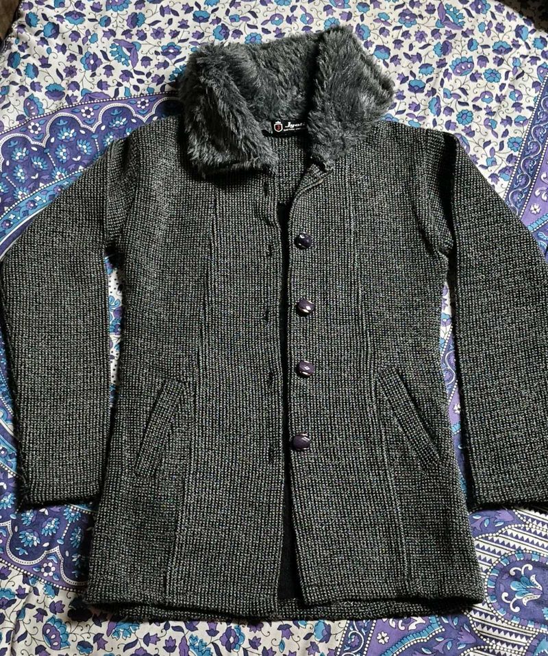 Heavy winter coat for stylish look