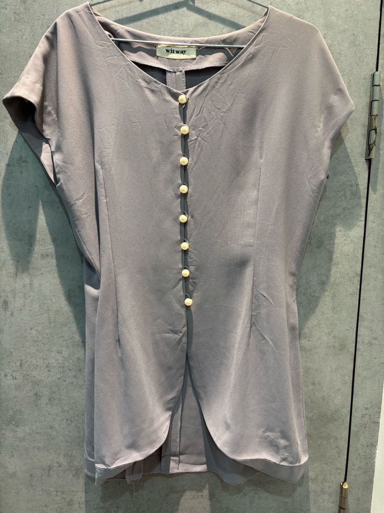 🌷Elegant Button-Down Top🌷