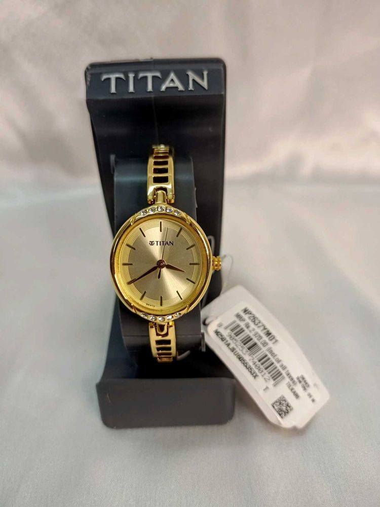 Titan Quartz Analog Golden Dial Metal Strap Watch