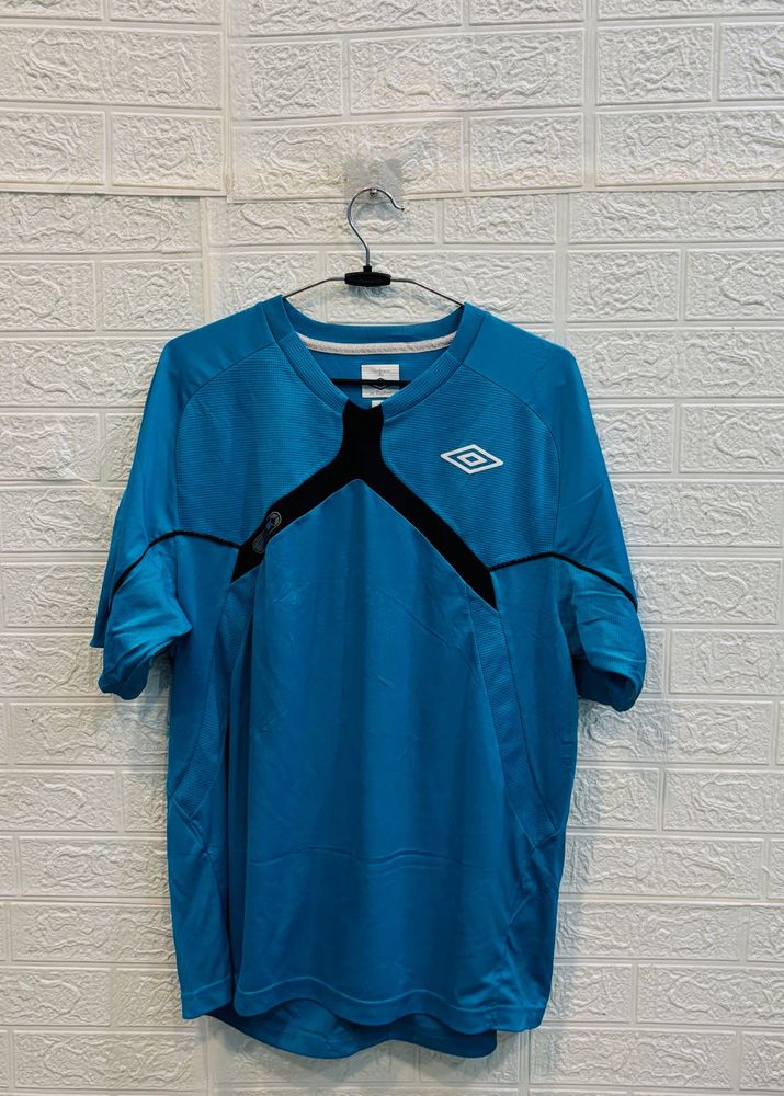🇯🇵 Umbro Imported Tshirt
