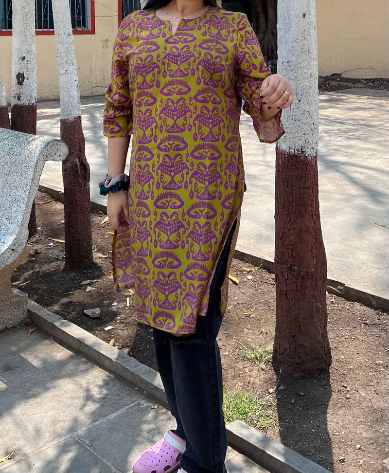 Stylish Cotton Printed Kurti – Perfect for Office