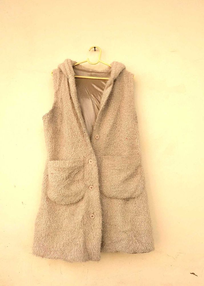 Hooded Sleeveless Coat