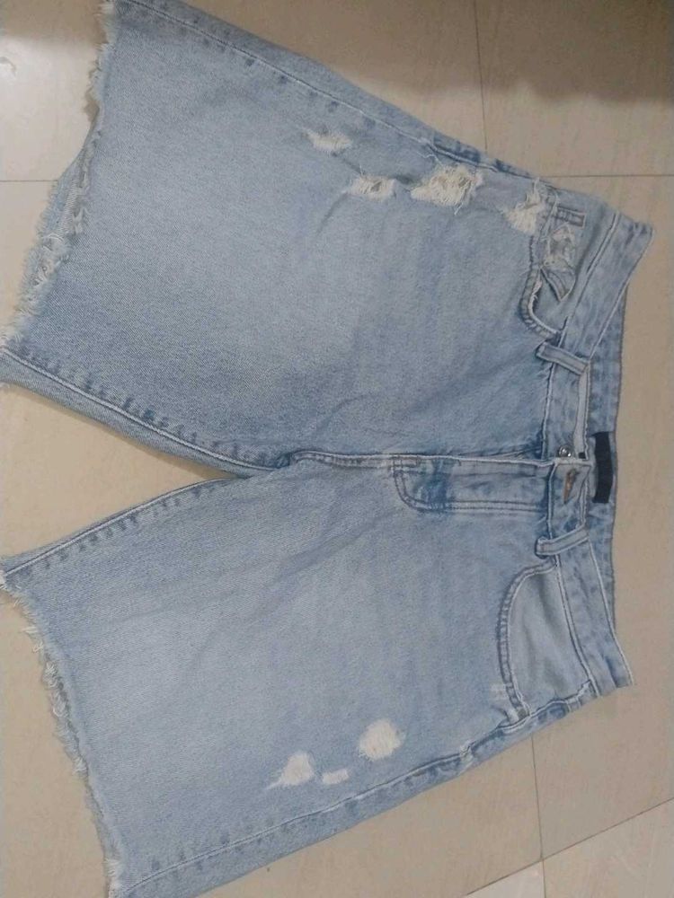 Distressed Denim Jorts