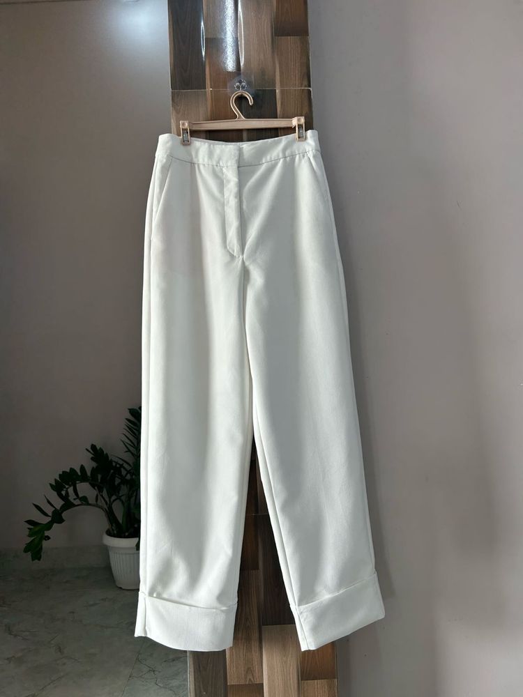 Zara High waisted White Pants