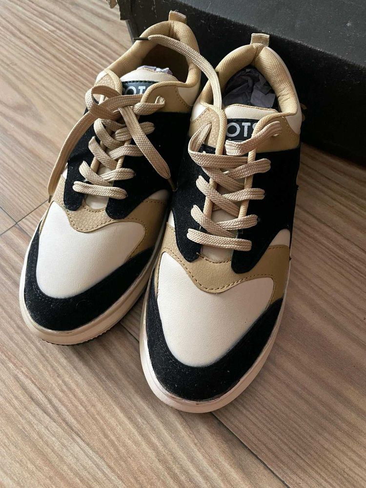 Color Block Sneakers