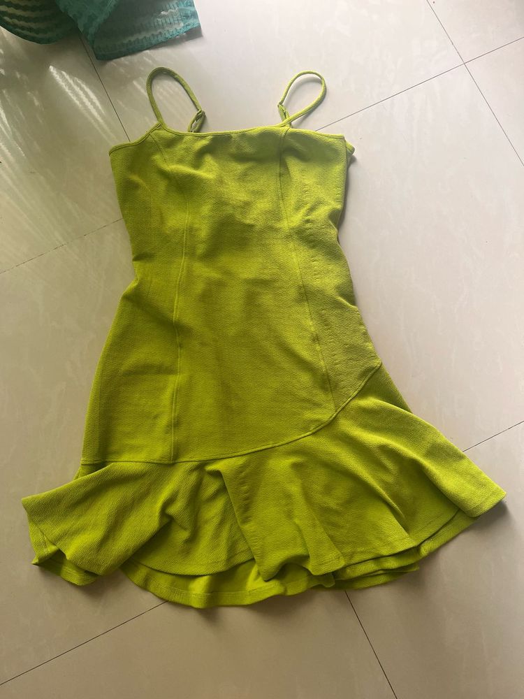 Green Backless Cut Dress