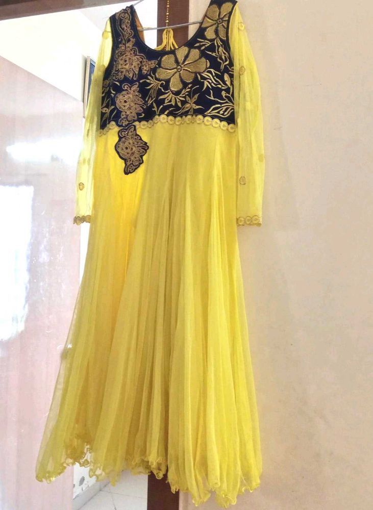Elegant Yellow Ethnic Gown