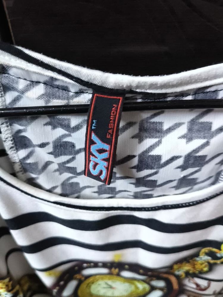 White Stylish Patterned Top